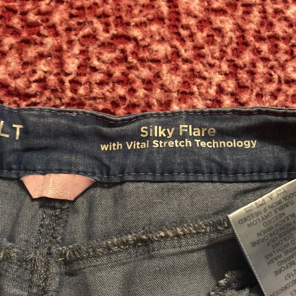 Laurie Felt wide leg pull on jean large - Picture 2 of 2